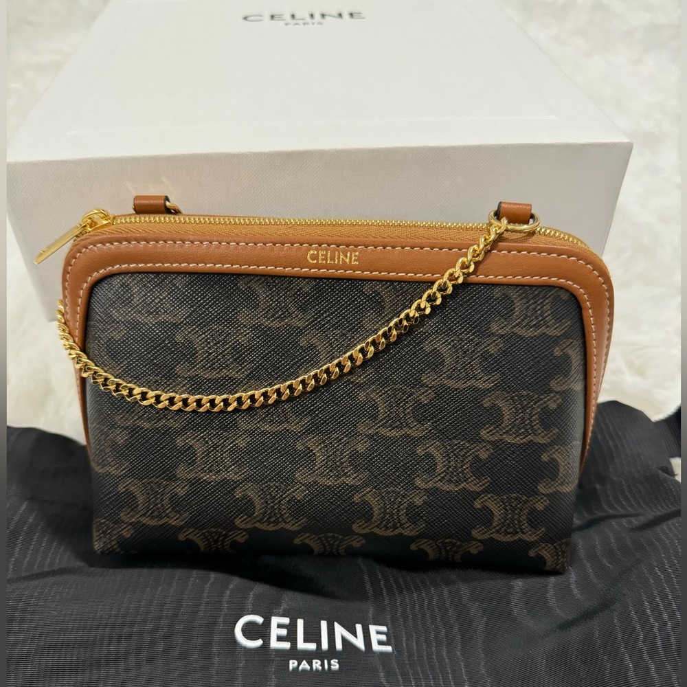 CELINE Clutch on Chain